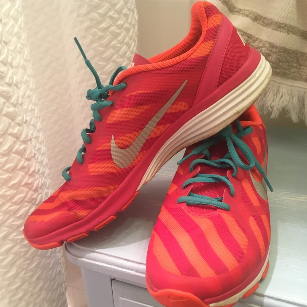 NIKE sneakers
